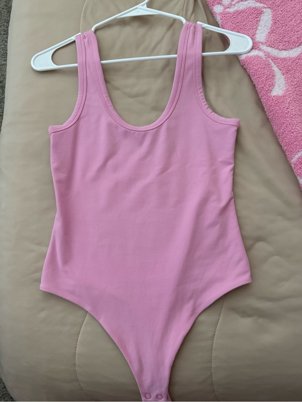 NUUDS EXCLUSIVE BUBBLEGUM Pink Scoop Neck Bodysuit